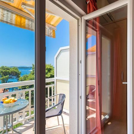 Sunny Days "Sara" - Zf Hvar ฮวาร์ ภายนอก รูปภาพ
