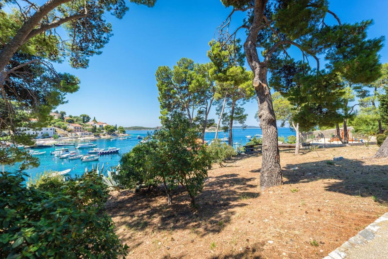 Sunny Days "Sara" - Zf Hvar ฮวาร์ ภายนอก รูปภาพ