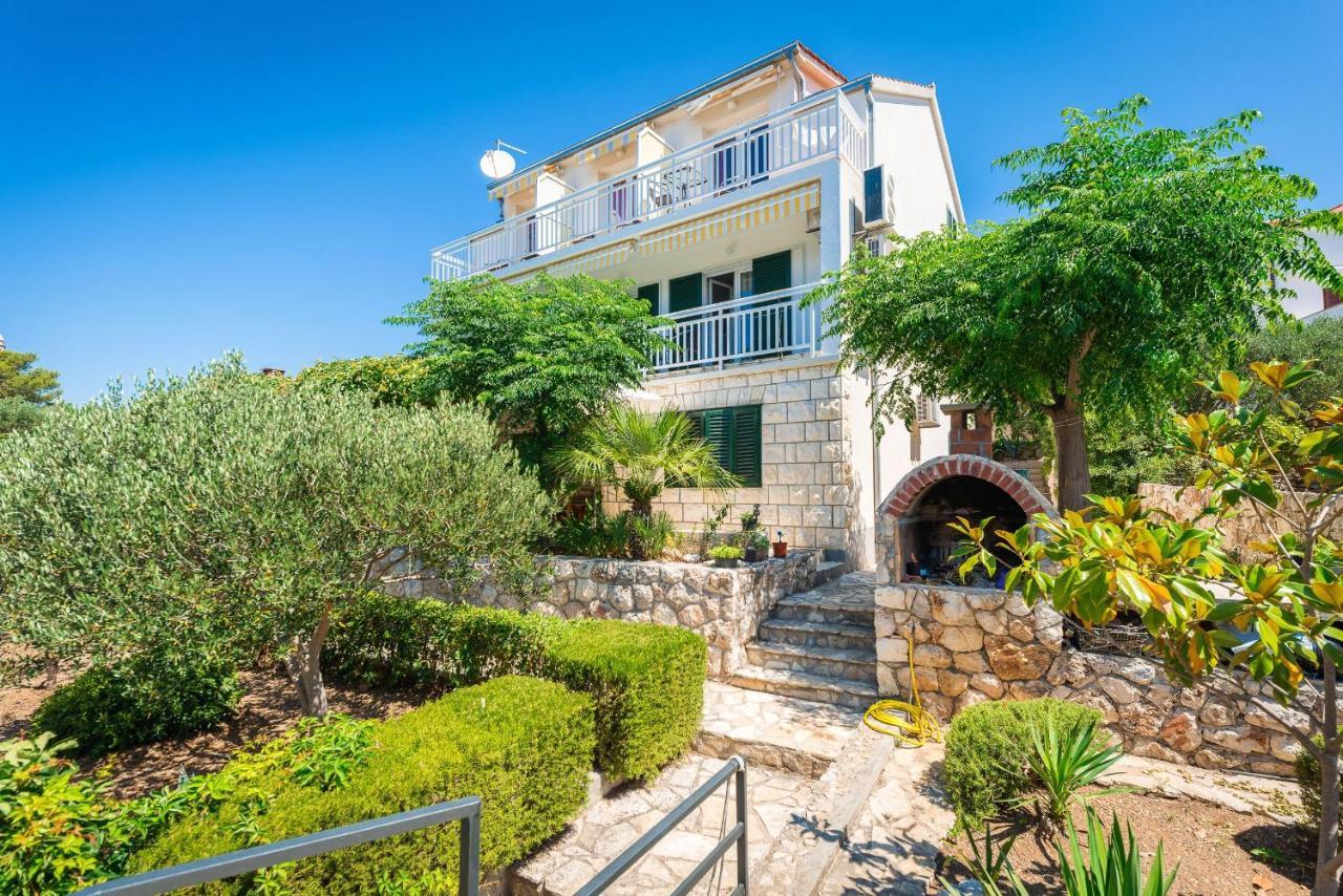 Sunny Days "Sara" - Zf Hvar ฮวาร์ ภายนอก รูปภาพ