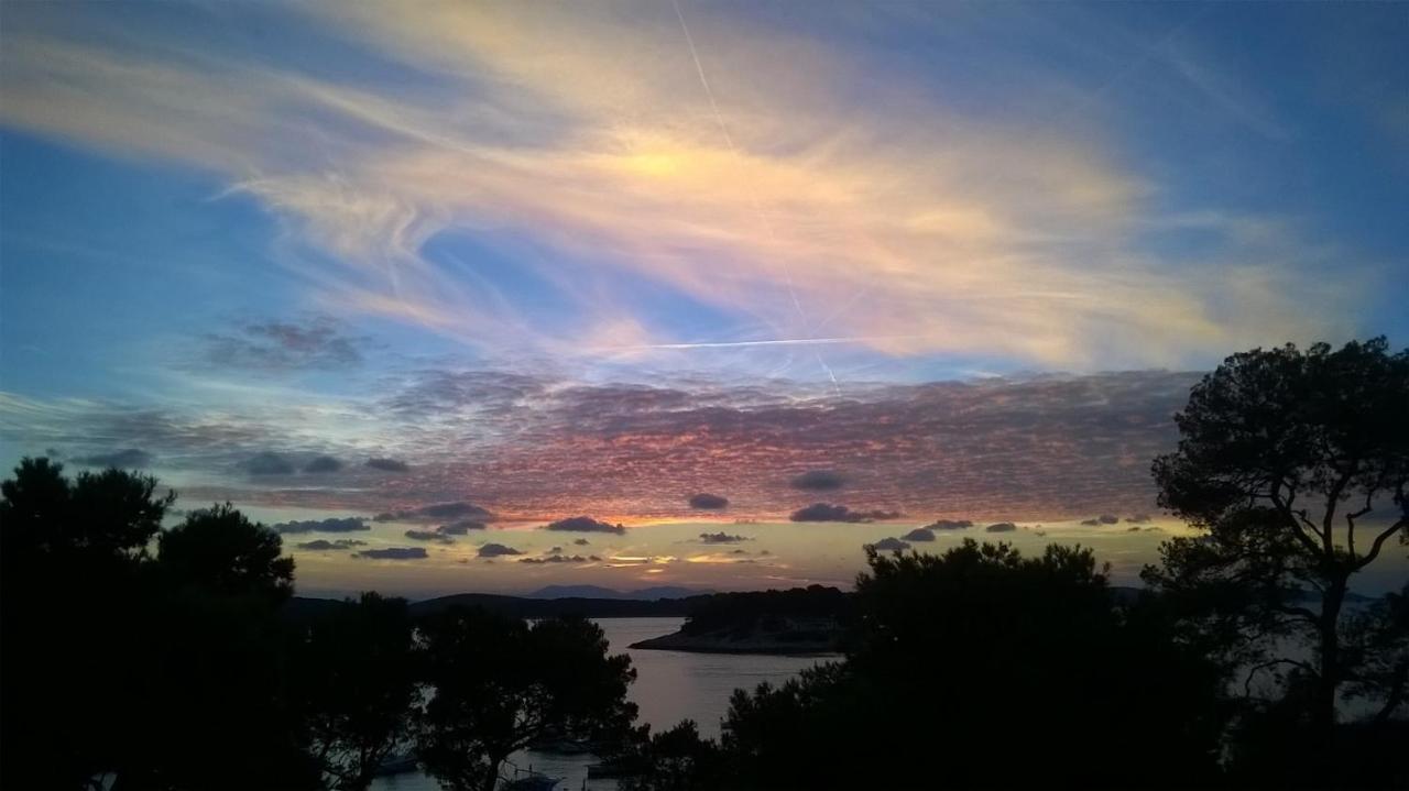Sunny Days "Sara" - Zf Hvar ฮวาร์ ภายนอก รูปภาพ